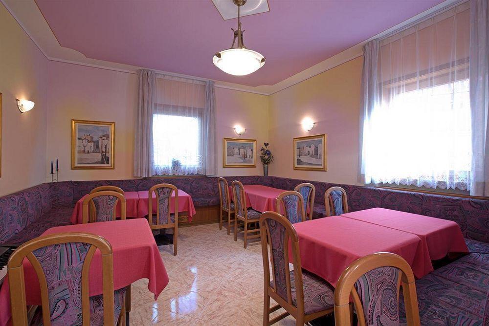 Garni Oasi Hotel Livigno Exterior photo