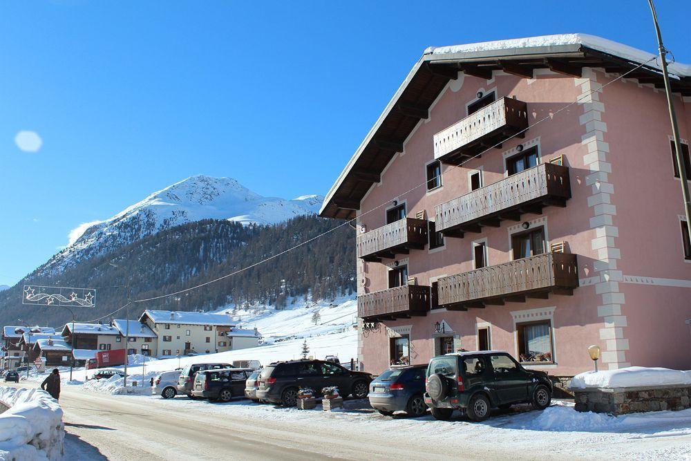 Garni Oasi Hotel Livigno Exterior photo