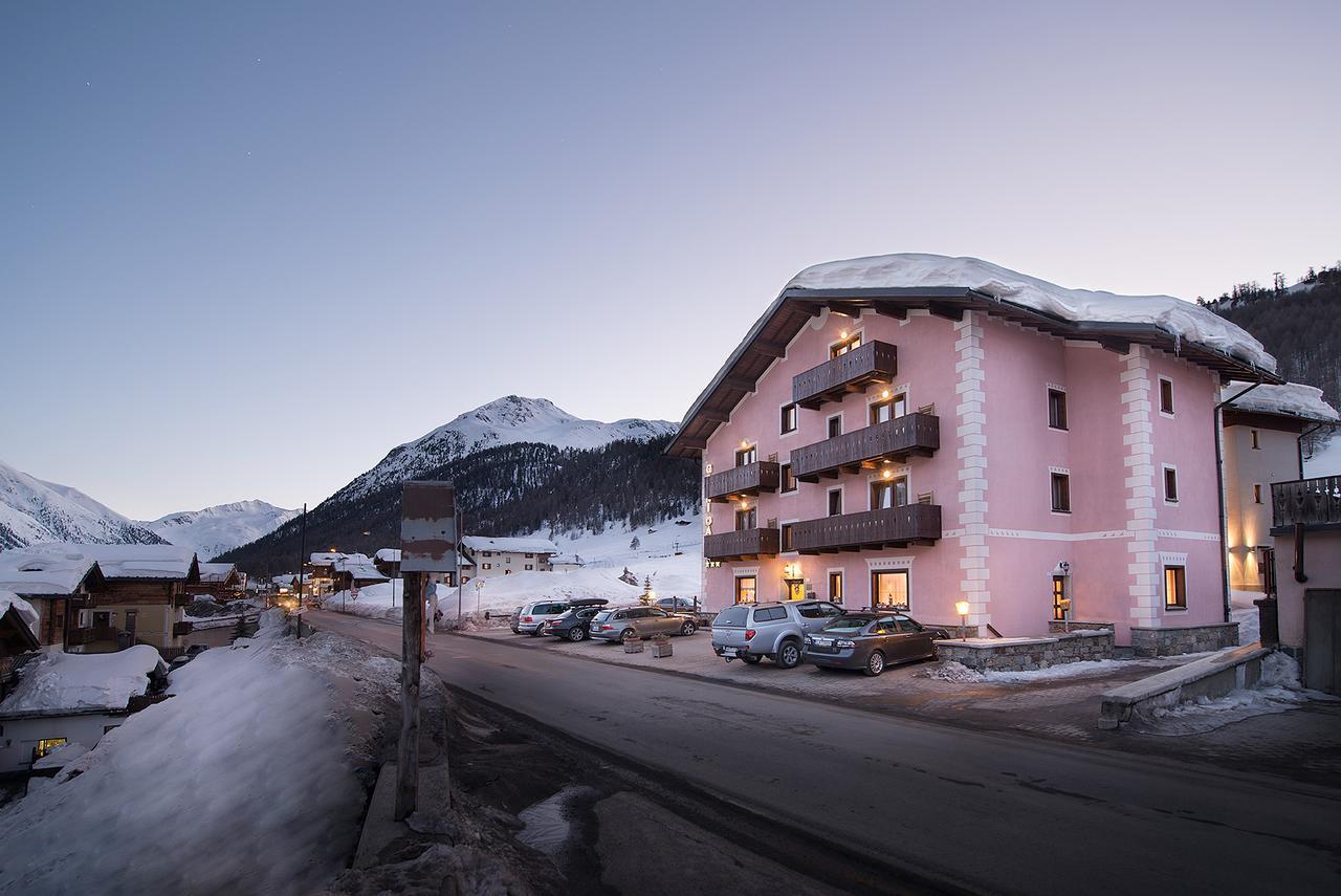 Garni Oasi Hotel Livigno Exterior photo